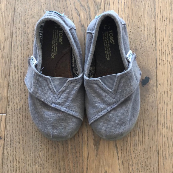 Toddler TOMS - Picture 1 of 5